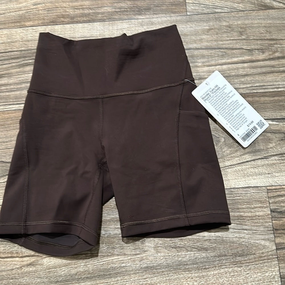 Lululemon wunder train HR shorts